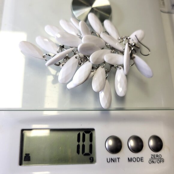 White Glass Bead Long Earrings Chandelier Teardrop Diamond Shape Drop Earrings - Picture 6 of 6